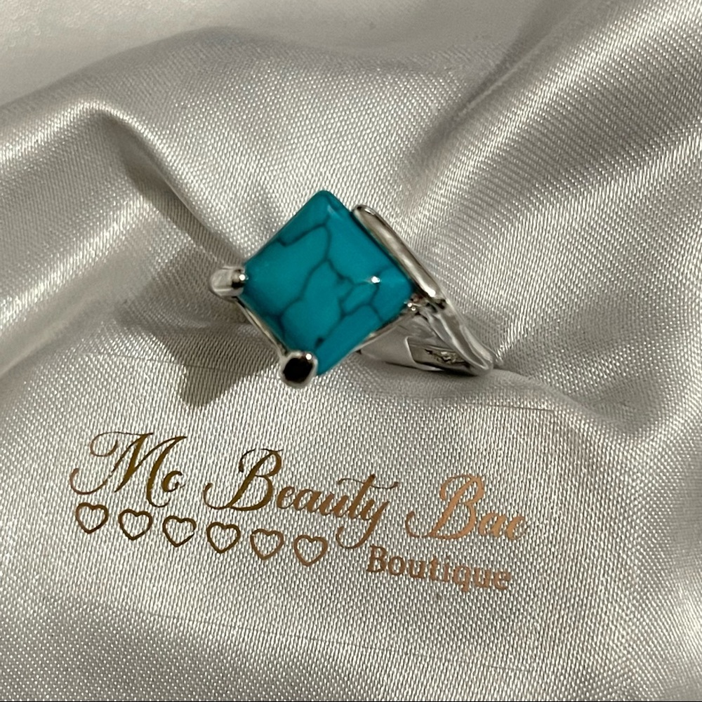Turquoise Ring - Picture 2 of 5